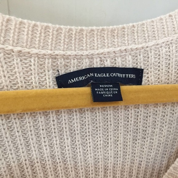 American Eagle Pullover Sweater - Picture 5 of 16